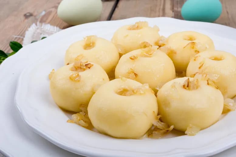 Jak podgrzać kluski śląskie, aby nie straciły smaku i konsystencji